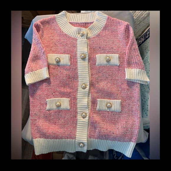 Women's Sweater - Picture 16 of 16